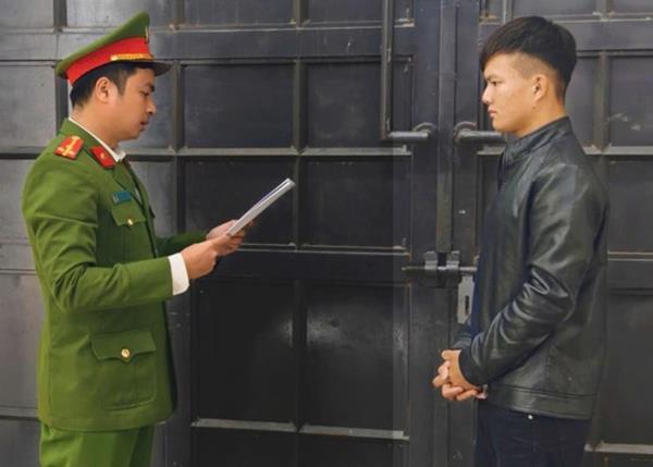 Túng tiền, 2 thanh niên đi cướp giật