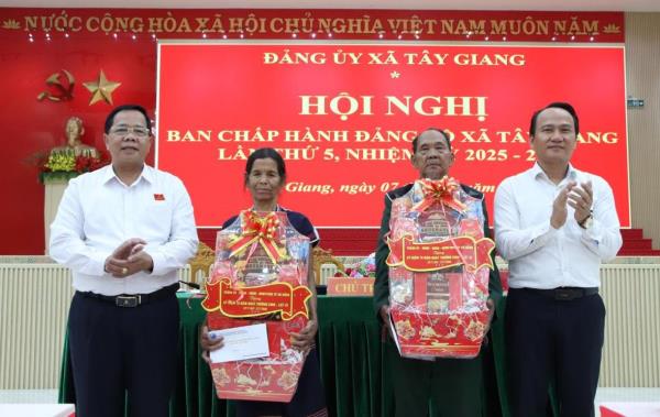 Xã Tây Giang thu ngân sách đạt 385 tỷ đồng 6 tháng đầu năm