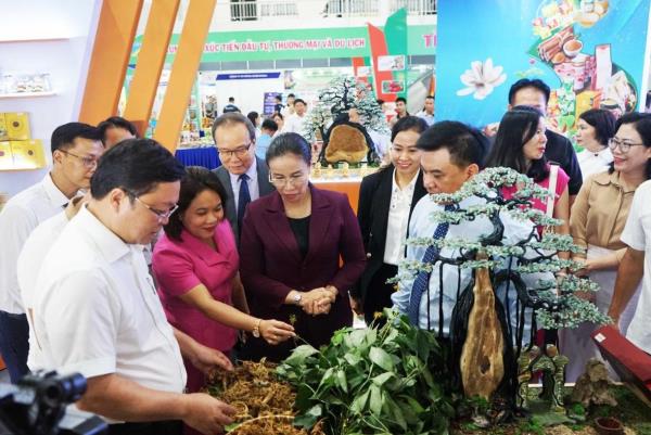 Cơ hội tốt để mở rộng hợp tác quốc tế về đầu tư, thương mại, du lịch