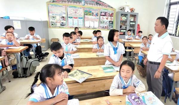 Toàn bộ học sinh thôn Tiến Sơn đã trở lại trường sau hơn 1 tháng nghỉ học