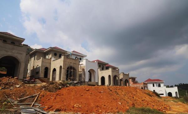 Chính quyền địa phương nói gì về 22 căn nhà liền kề xây chui trên núi Đại Bình