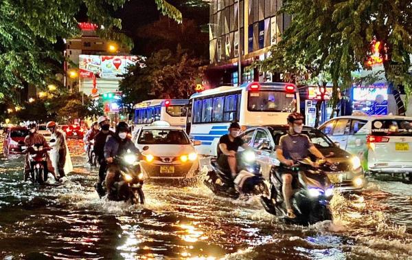 Đà Nẵng rà soát các điểm ngập úng sau trận mưa đầu mùa