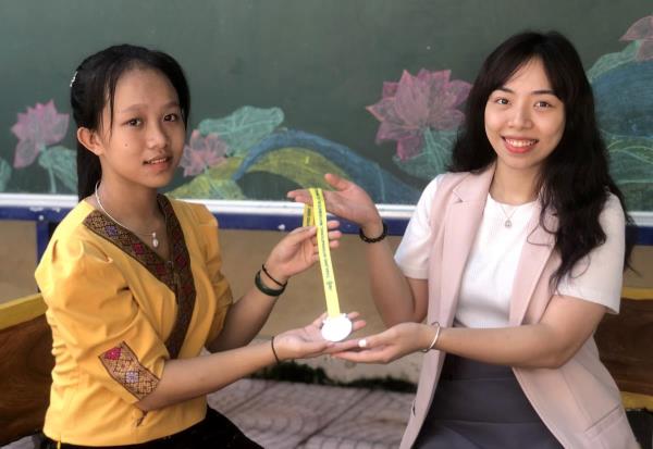 Nữ sinh dân tộc Đan Lai đầu tiên đạt huy chương Quốc tế