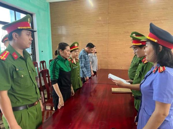 Khởi tố kế toán xã tham ô hơn 800 triệu đồng