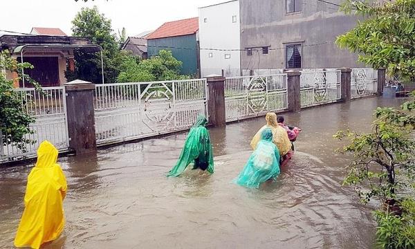 Thừa Thiên- Huế: Học sinh toàn tỉnh nghỉ học chiều nay (18-10) để tránh lũ