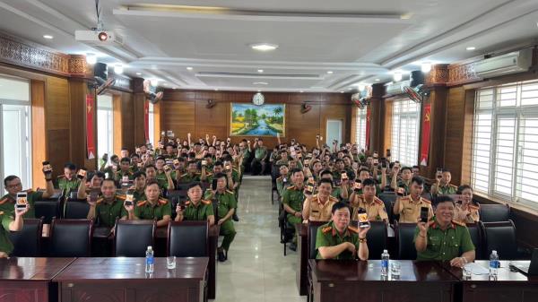 Công an huyện Hòa Vang phát động phong trào thực hiện văn hóa Đã uống rượu, bia - Không lái xe