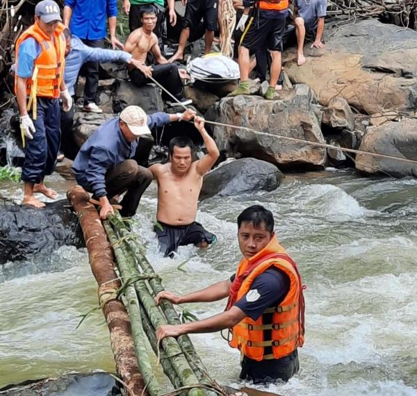 Người dân gửi thư cảm ơn Cảnh sát PCCC và CNCH