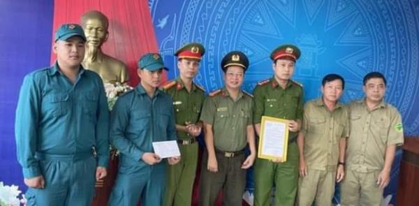 Khen thưởng Tổ tuần tra 8394 phường Thanh Khê Tây về thành tích phòng, chống tội phạm