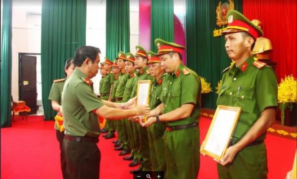 Công an tỉnh Phú Yên bổ nhiệm 34 điều tra viên Công an cấp xã