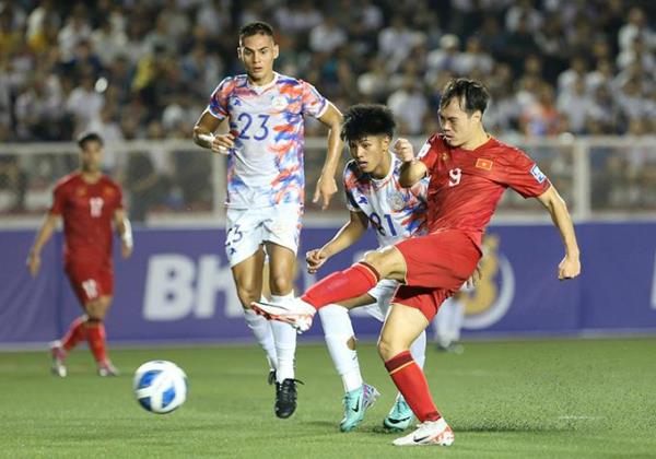 Tuyển Philippines - Tuyển Việt Nam (0-2): Một già, một trẻ lập công