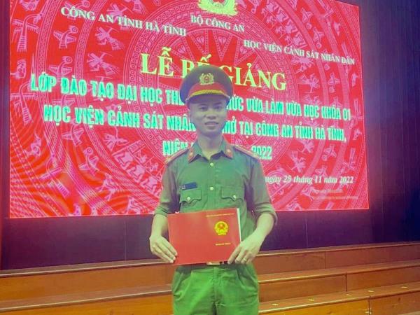 Anh vẫn sống trong lòng nhân dân và đồng đội