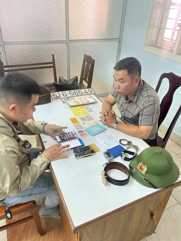 Bắt Công an rởm lừa chạy án, chuyển đổi đất nông nghiệp chiếm đoạt 7 tỷ đồng