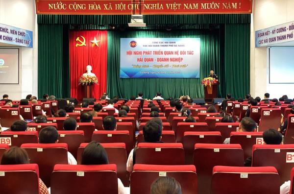 Đà Nẵng tiếp tục hỗ trợ, tạo thuận lợi cho doanh nghiệp hoạt động XNK