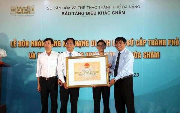 Bảo tàng Điêu khắc Chăm Đà Nẵng đón nhận Bằng xếp hạng Di tích Lịch sử cấp thành phố