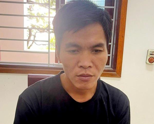 Khởi tố 2 kẻ buôn người