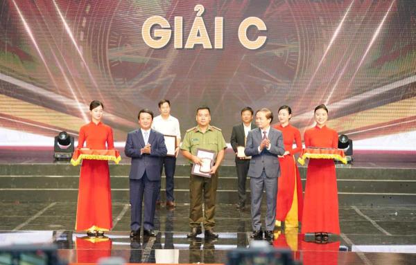 Trao Giải Báo chí toàn quốc phòng, chống tham nhũng, tiêu cực lần thứ tư cho 54 tác phẩm