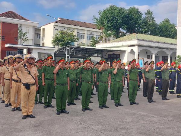 Công an Hòa Vang ra quân thực hiện đợt cao điểm tấn công, trấn áp tội phạm