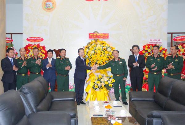 Bí thư Thành ủy Đà Nẵng Nguyễn Văn Quảng thăm, chúc mừng Quân khu 5