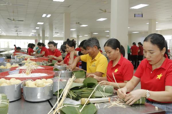 Sôi nổi Tết sum vầy, Xuân chia sẻ tại Trường Đại học CSND
