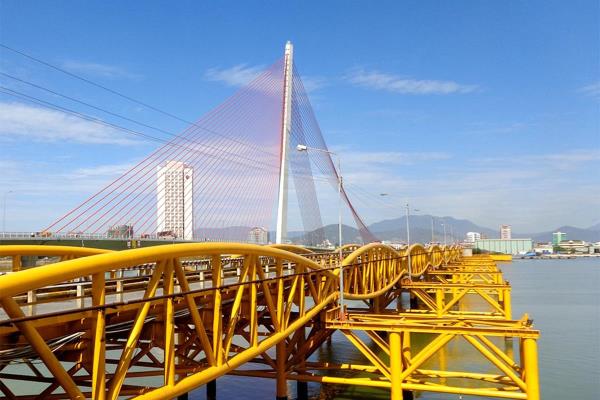 Tổ chức dịch vụ, phục vụ du lịch về đêm trên cầu Nguyễn Văn Trỗi