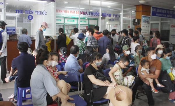 Đà Nẵng: Cảnh báo bệnh đau mắt đỏ lây lan nhanh