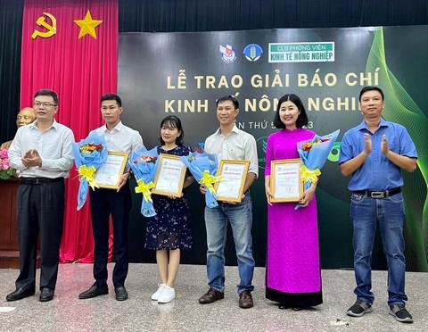 18 tác phẩm đoạt giải báo chí viết về kinh tế nông nghiệp và phát triển nông thôn