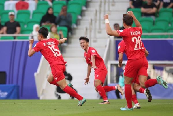 Video bóng đá Nhật Bản - Việt Nam: Hiệp một bùng nổ, ngược dòng đẳng cấp (Asian Cup)