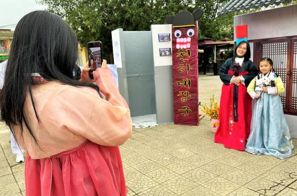 Trải nghiệm Tết cổ truyền Việt Nam - Hàn Quốc