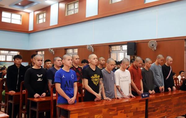 Bản án thích đáng đối với những thanh, thiếu niên côn đồ