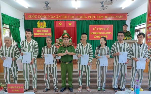Công an thành phố Đà Nẵng công bố Quyết định đặc xá của Chủ tịch nước về đặc xá tha tù cho phạm nhân năm 2024