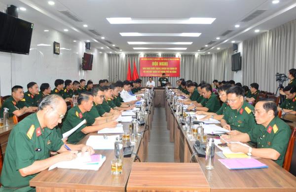 Đại tá Võ Văn Tuấn giữ chức Chính ủy Bộ chỉ huy Quân sự thành phố Đà Nẵng