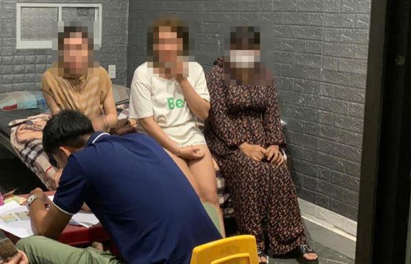 Bắt giam chủ nhà nghỉ chứa mại dâm