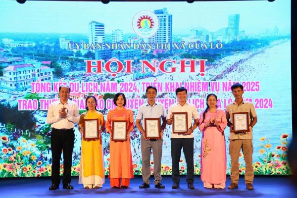 Hình ảnh du lịch Cửa Lò được lan tỏa mạnh mẽ hơn qua cuộc thi báo chí