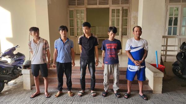 Khởi tố vụ án hình sự, khởi tố bị can 5 đối tượng dùng súng giải quyết mâu thuẫn