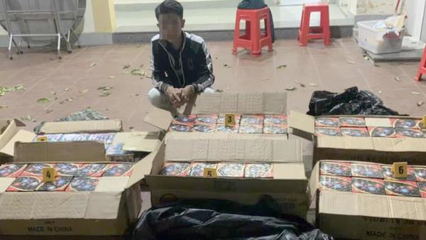 Pháo lậu vi hành bằng xế hộp