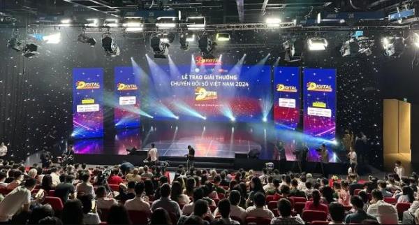 Vinh danh đơn vị, giải pháp chuyển đổi số xuất sắc nhất năm 2024