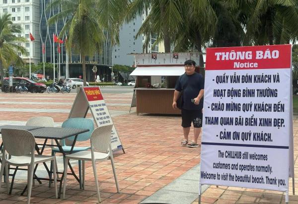 Vì sao có chuyện trống đánh xuôi, kèn thổi ngược tại các quầy hàng ven biển Đà Nẵng?