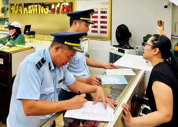 Đà Nẵng: 119 đơn vị kinh doanh vàng bạc ký cam kết không để việc bán vàng bị gián đoạn