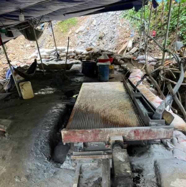 Cần xử lý nghiêm việc khai thác vàng trái phép quy mô lớn tại Tam Lãnh