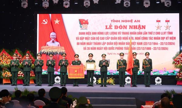 Lực lượng vũ trang Nghệ An vinh dự đón nhận danh hiệu Anh hùng Lực lượng vũ trang nhân dân lần thứ 2