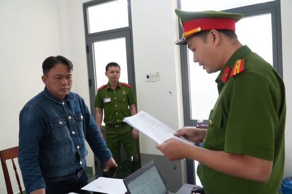 Bắt đại ca giang hồ cưỡng đoạt tài sản