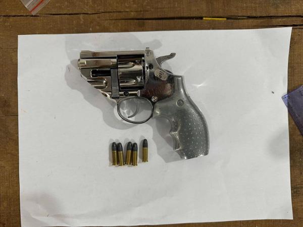 Giấu toàn hàng độc