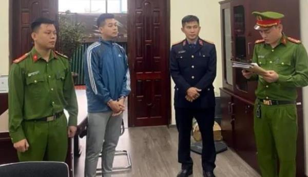 Giám đốc phòng giao dịch một ngân hàng lừa đảo chiếm đoạt hơn 10 tỷ đồng