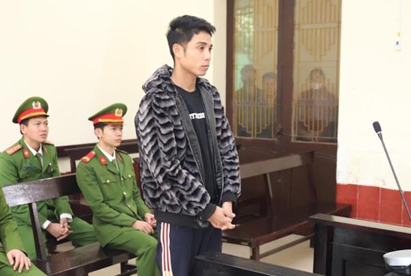 Giấu pháo lòi án