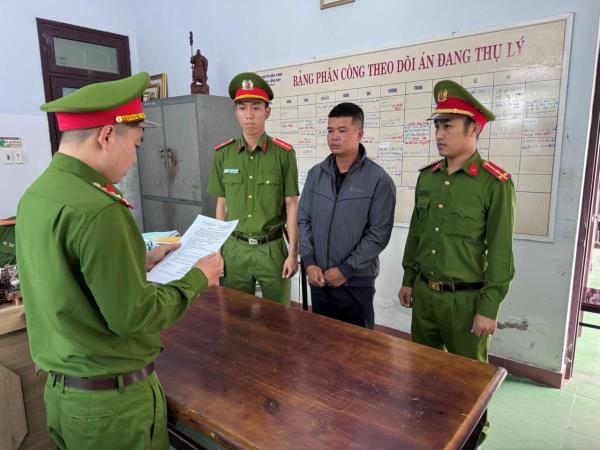 Bắt tạm giam tài xế xe khách gây tai nạn nghiêm trọng trên cao tốc La Sơn- Túy Loan
