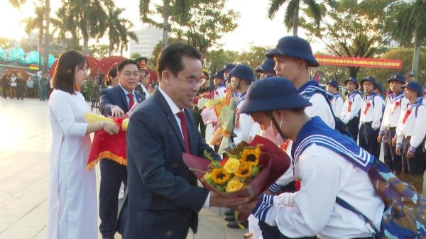 Hơn 2.500 thanh niên Quảng Nam hăng hái lên đường nhập ngũ