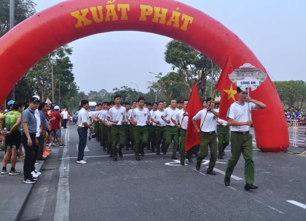 Hơn 2.000 người dự Ngày chạy Olympic vì sức khỏe toàn dân ở Thừa Thiên – Huế