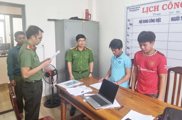 Dùng súng đi săn, 2 đối tượng bị khởi tố