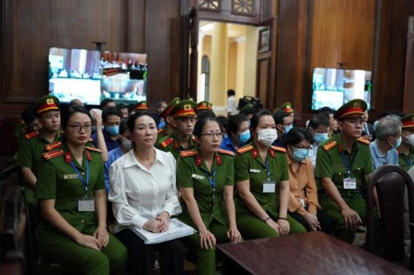 Những chiêu hiểm của hơn 40 cán bộ, nhân viên SCB tiếp tay cho Trương Mỹ Lan