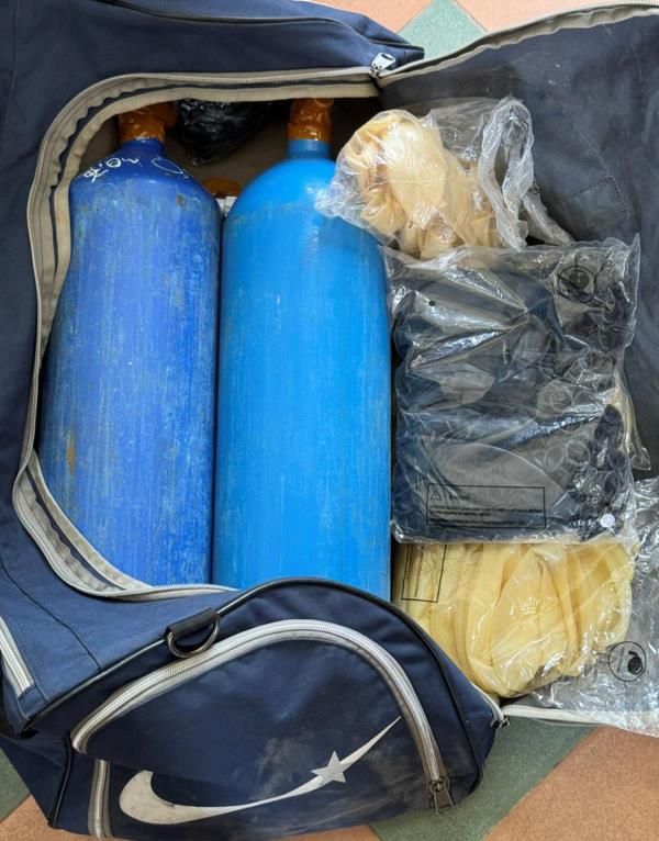 Kiểm tra lộ khí cười